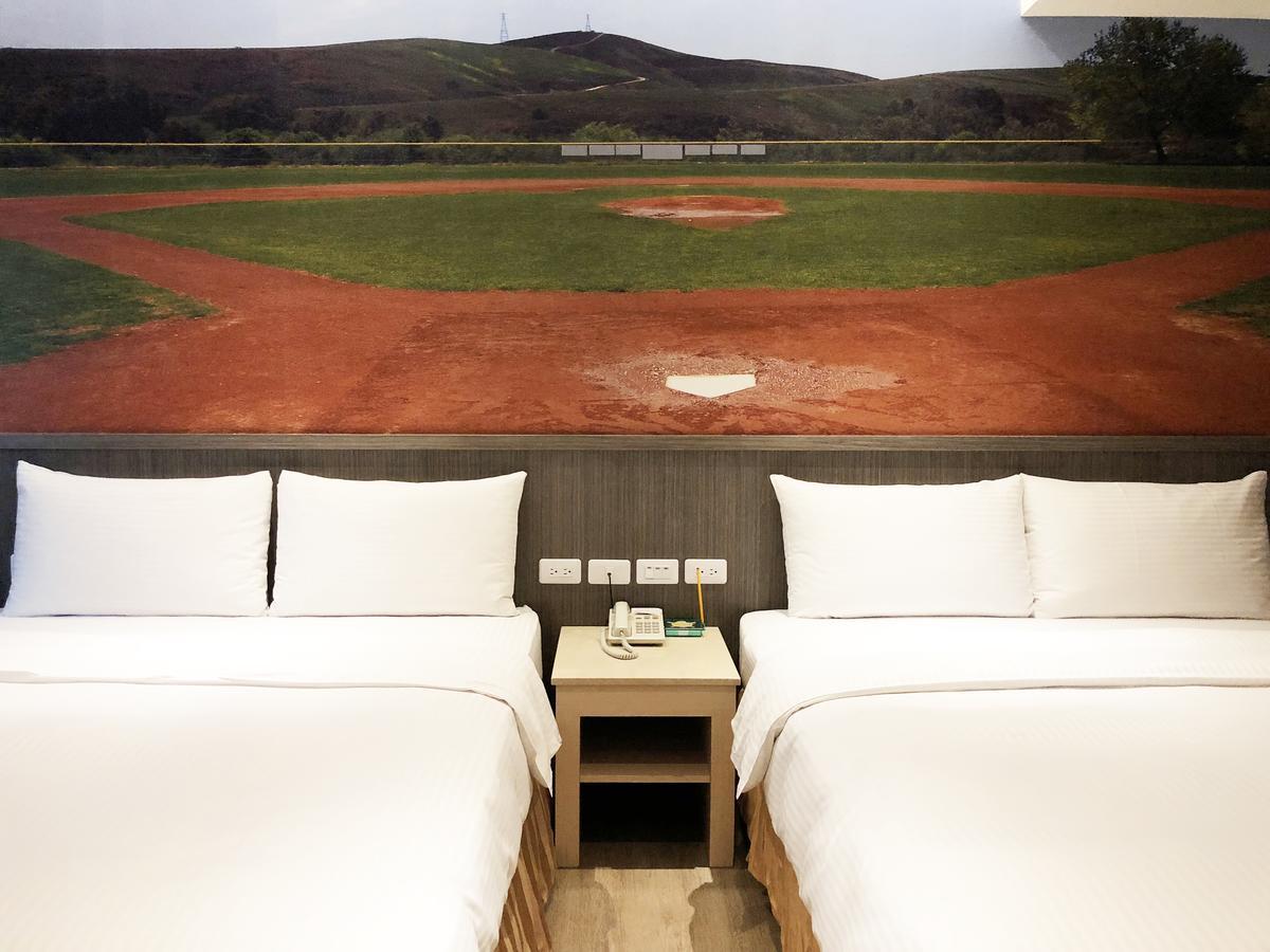 La Hotel-Baseball Theme Hall Cao Hùng Ngoại thất bức ảnh
