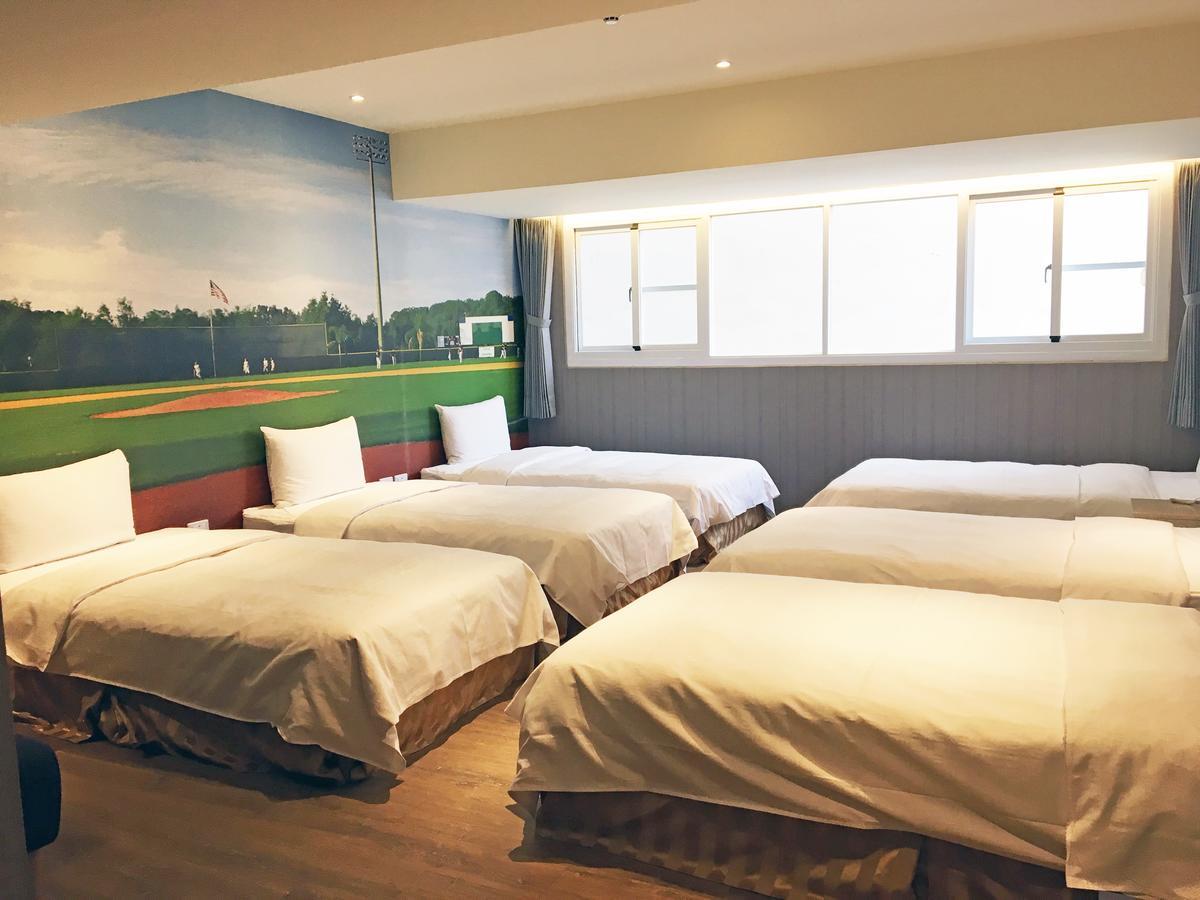 La Hotel-Baseball Theme Hall Cao Hùng Ngoại thất bức ảnh
